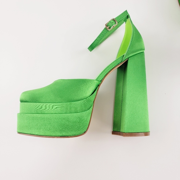 GREEN SATIN PLATFORMS - Picture 5 of 9